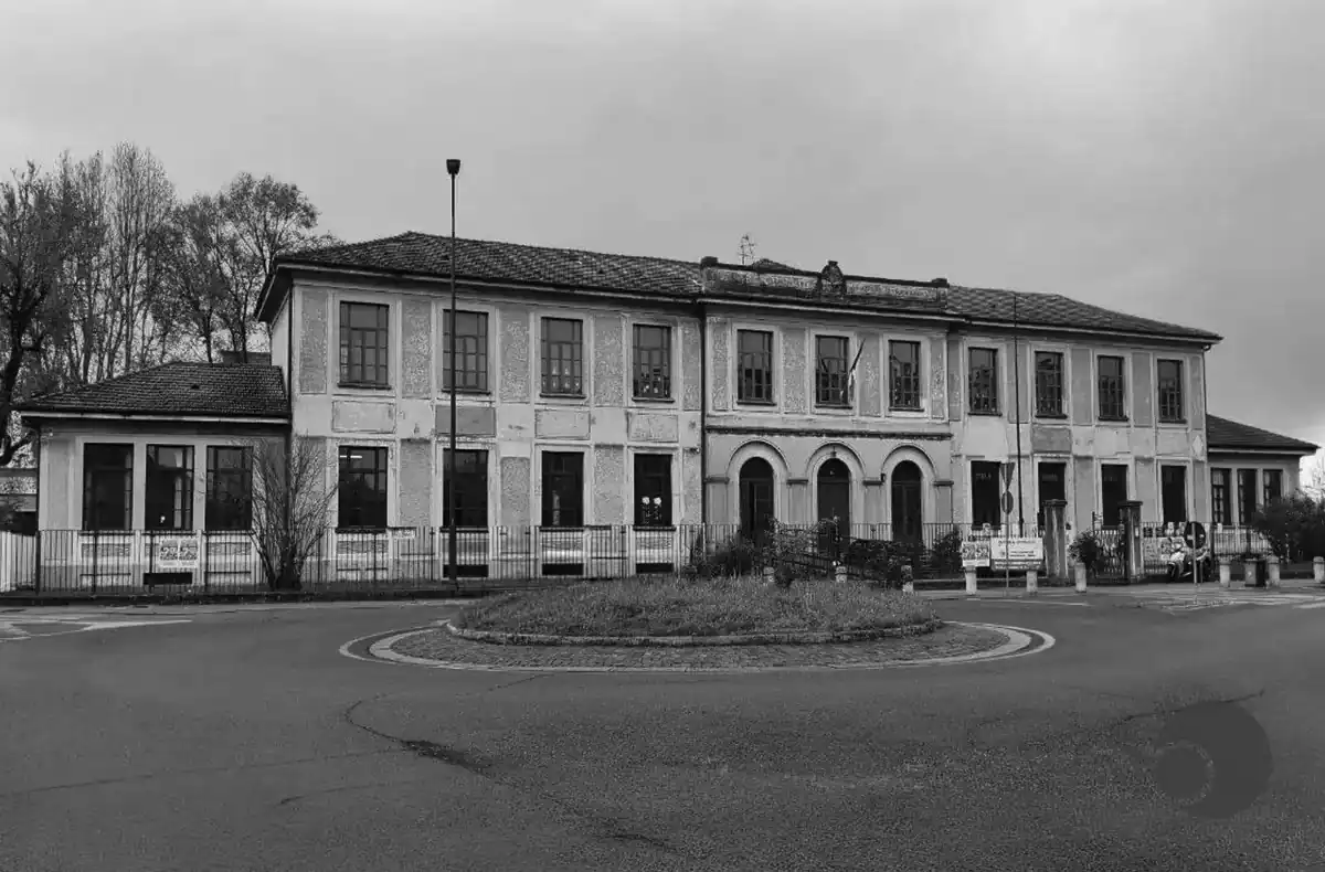 Perché la scuola di Muggiano non viene riqualificata: come vengono scelti gli interventi a Milano